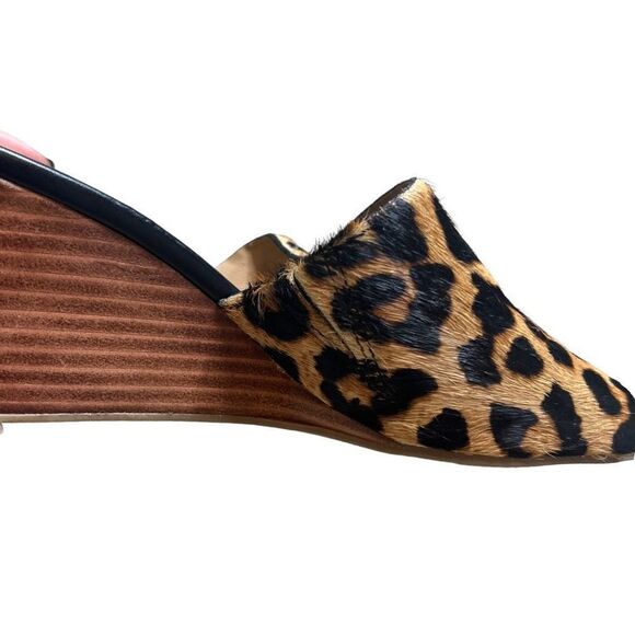 Franco Sarto Leopard Print Dyed Calf Fur
Wedge - 7.5 - Picture 11 of 15